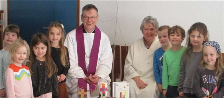 In der Kindertagesstätte St. Arnulfus in Nickenich, die unter der Trägerschaft der katholischen KiTa gGmbH Koblenz steht, wurden die Karnevalstage mit einer besonderen Zeremonie abgeschlossen. Foto: privat