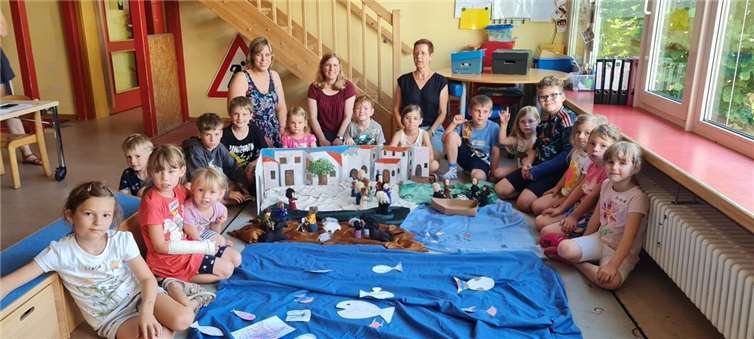In der Kita St. Arnulfus in Nickenich fand ein ökumenischer Kindergottesdienst zum Thema „Jesus und die ersten Jünger“ statt. Foto: privat