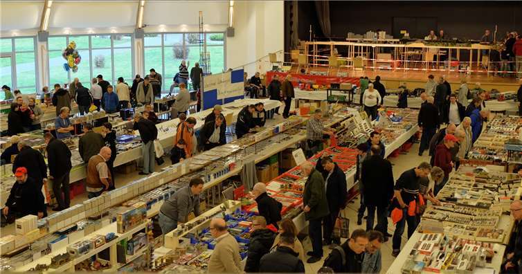 Modellbahnbörse In der Kulturhalle Ochtendung wird wieder alles geboten, was das Modellbahnherz höherschlagen lässt. Modellbahnfreunde Maifeld e.V.