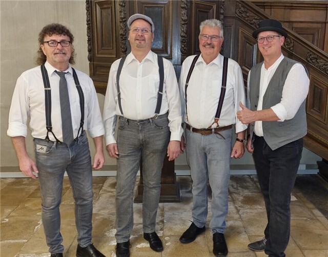 In der Mitte die neuen Mitglieder Arno Rühle (l.) und Hans Peter Ammel (r.). Foto: privat