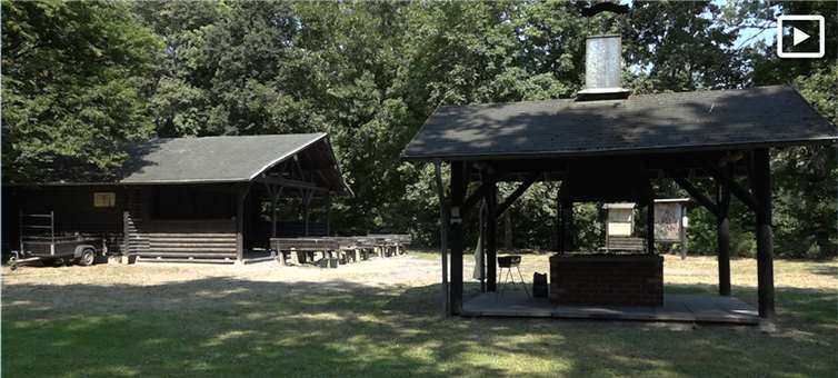 In der Nähe des Grillplatzes bei Ochtendung soll ein junger Mann von einem Täter mit einer Machete attackiert und schwer verletzt worden sein. Foto: WinklerTV