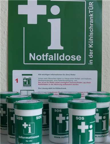 Notfalldose: Rettung aus dem Kühlschrank In der Notfalldose kann man medizinische Daten unterbringen, die im Ernstfall hilfreich sein könnten. privat