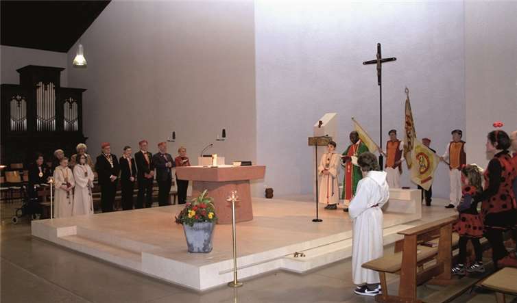 In der Pfarrkirche St. Peter fand ein karnevalistisch geprägter Gottesdienst statt. privat