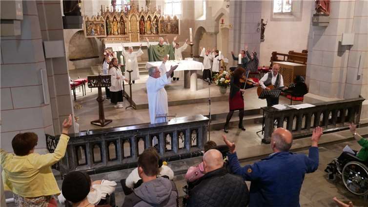 In der Pfarrkirche St. Peter in Ketten fand ein inklusiver Gottesdienst statt.  Fotos: privat