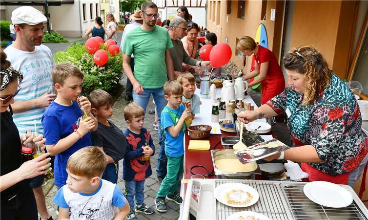 In der Renngasse wurde ein großes Straßenfest gefeiert. Fotos: RASCH