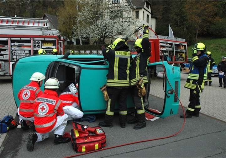 In der Rettungskette begann der Einsatz.