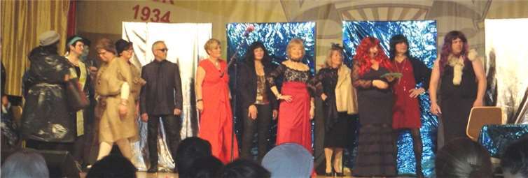 In der Riedener Moddebachhalle war man auf der Suche nach den Supermodels.