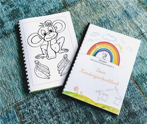 In der Schatztruhe fanden die Kinder unter anderem druckfrische KiTa-Dieblich-Malbücher.