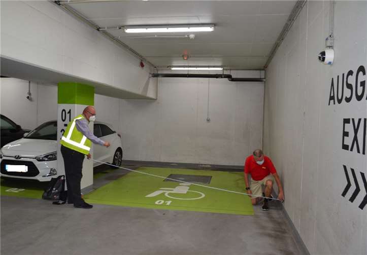 In der Schlossgarage wurden insgesamt gute Parkmöglichkeiten dokumentiert. Positiv fielen den ACE-Experten vor allem die Anzahl der Behindertenparkplätze, sechs Stück, auf.Quelle: ACE Kreis Koblenz