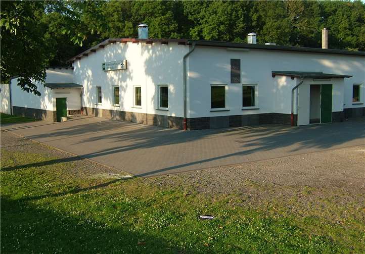 In der Schützenhalle gibt es Kaffee und Kuchen und auch die Treffsicherheit können die Senioren hier unter Beweis stellen.Foto: privat