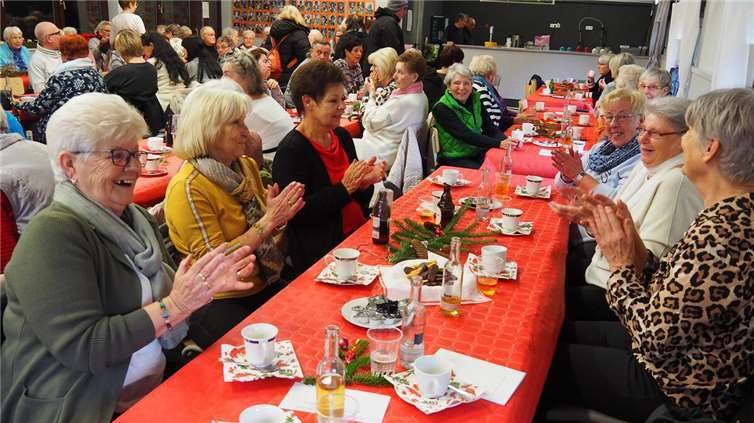 In der Schützenhalle herrschte Frohsinn und Geselligkeit.