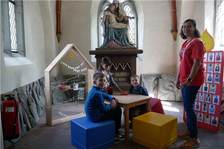 In der Seitenkapelle auf der Empore der Pfarrkirche St. Peter in Ketten wird künftig ein Ort der Ruhe und des Austauschs zur Verfügung stehen. Quelle: Pfarrei St. Peter Montabaur