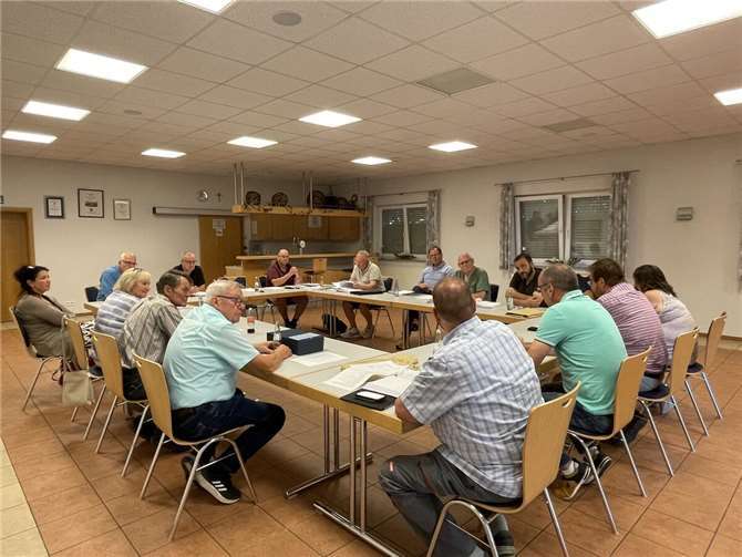 In der Sitzung wurden aktuelle Themen der kommunalpolitischen Agenda intensiv diskutiert und abgestimmt.  Foto: privat