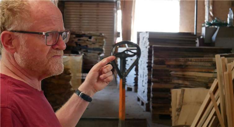 In der Spielemanufaktur von Ludwig Gerhards wirdaus heimischen Hölzern Spielfreude gemacht. Fotos: GBA