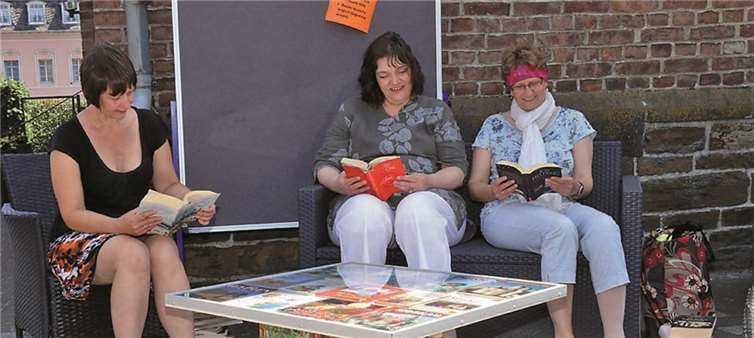 „An die Bücher fertig los“ 