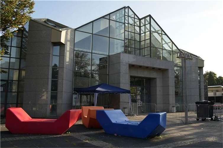 In der Stadthalle Heimathaus Neuwied wurden Mängel in den Bereichen Brandschutz und bauliche Sicherheit festgestellt.  Foto: Nadine Schöneberg