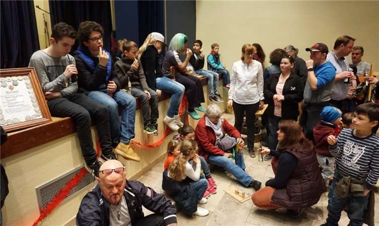 In der Stadthalle gab es Stärkungen für alle Aktiven.