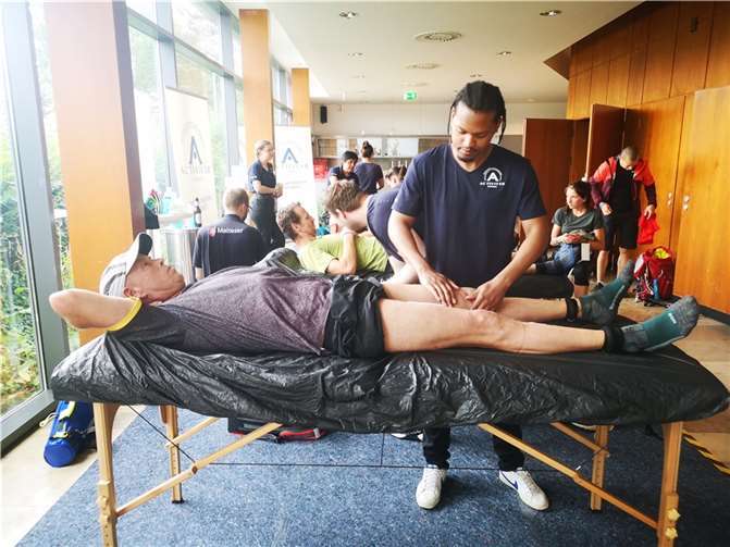 In der Stadthalle gab es entspannende Massagen