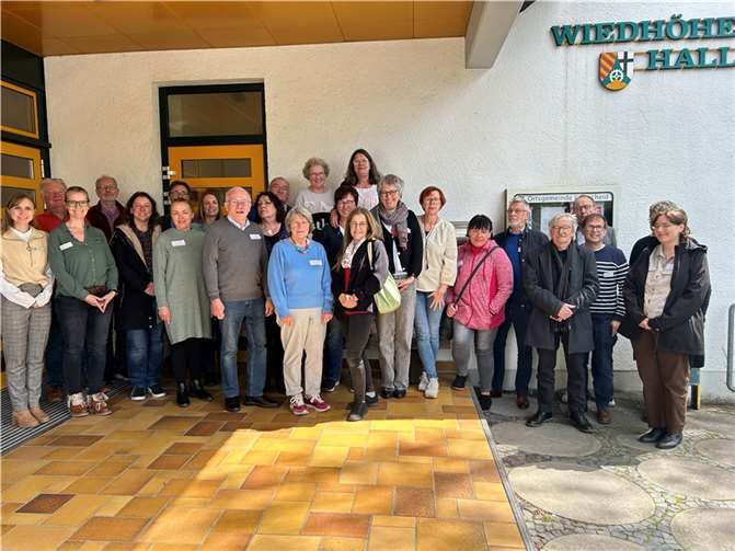 In der Wiedhöhenhalle in Kurtscheid fand die vierte Netzwerkkonferenz unter dem Titel „Gesund älter werden im Kreis Neuwied“ statt.  Foto: Sabine Hennemann