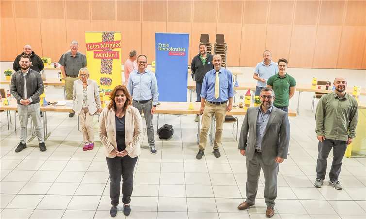 In der Wiedparkhalle bekamen dabei auch die heimischen Kandidaten die Chance sich den kommenden Entscheidungsträgern vorzustellen.Foto: FDP