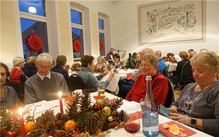 In der Winzergaststätte Bad Bodendorf wurde gesellig gefeiert.