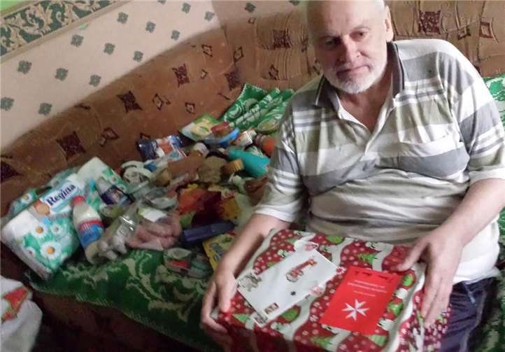 In der Woche vor dem 1. Advent werden die Päckchen und Pakete nach Ostpreußen transportiert.privat