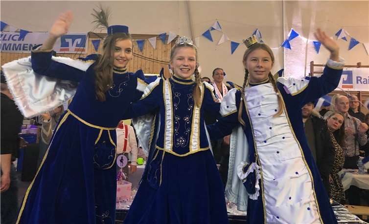 In der Wormersdorfer Turnhalle wurde kürzlich das Mädchendreigestirn für die Session 2023/2024 proklamiert. Foto: privat