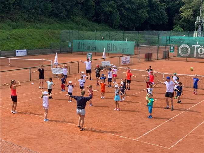 In der letzten Ferienwoche veranstaltete der TC Bad Breisig wieder einen 4-tägigen Tennis-Workshop für die Jugend aus dem Verein.