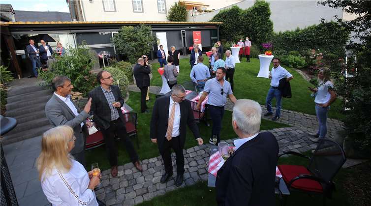 In der wunderschönen Kulisse des Austragungsortes bemühten sich die Gäste um den Corona bedingten Abstand.