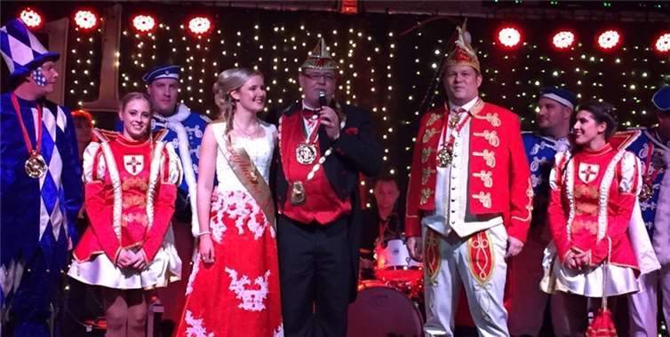 In diesem Jahr bereitet AKK-Präsident Franz-Josef Möhlich die Session besonders viel Freude, denn seine Tochter Melina regiert als Confluentia gemeinsam mit Prinz Frank I. die Koblenzer Narrenschar. privat