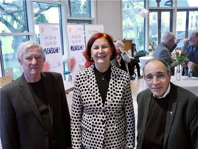 In diesem Jahr lud er nach Remagen ein, wo sich Vertreter aus Politik und Gesellschaft, Ehren- und Hauptamtliche des Vereins und - ausdrücklich auch - andere interessierte Bürgerinnen und Bürger austauschten und musikalischen Beiträgen junger Musikschüler aus Remagen lauschten. Fotos: privat