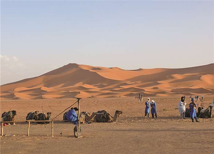 In diesem Lichtbilder-Vortrag lassen sich interessante Reiseeindrücke erleben. Hier beispielsweise die Sanddünen um Merzouga. privat