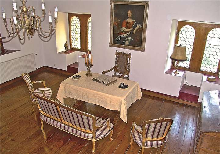 In diesem Trauzimmer können angehende Ehepaare künftig den Bund fürs Leben schließen.