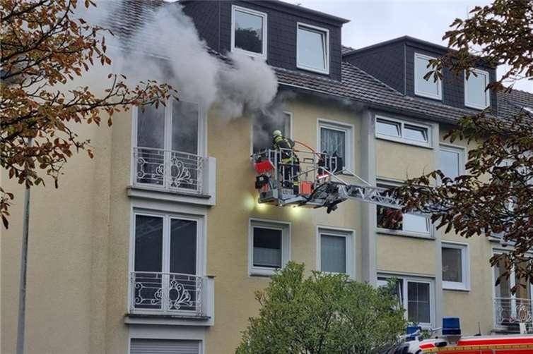 In einem Familienhaus in Bonn-Röttgen brannte es.  Foto: Feuerwehr Bonn