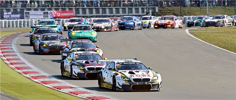 In einem Feld von insgesamt 179 startenden Fahrzeugen konnte sich die Besatzung des BMW M6 GT3 (Start-Nr. 99) von Rowe Racing, Jesse Krohn und Connor de Phillippi durchsetzen. BURG