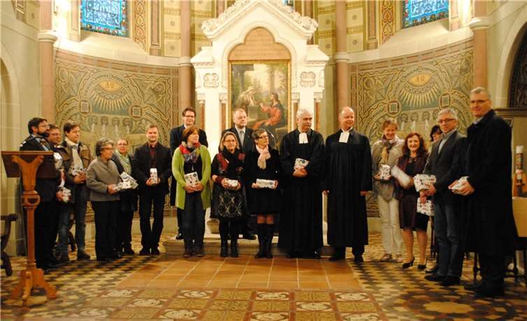 In einem Gottesdienst vor der Tagung wurde noch einmal den Dekanatssynodalvorständen der drei ehemaligen Dekanate Diez, Nassau und St. Goarshausen gedankt. privat