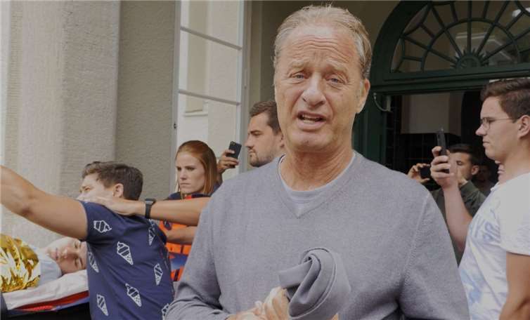 In einem Video mit Tom Gerhardt sagt die Polizei, Beleidigungen von Einsatzkräften den Kampf an. Quelle: Polizei Bonn