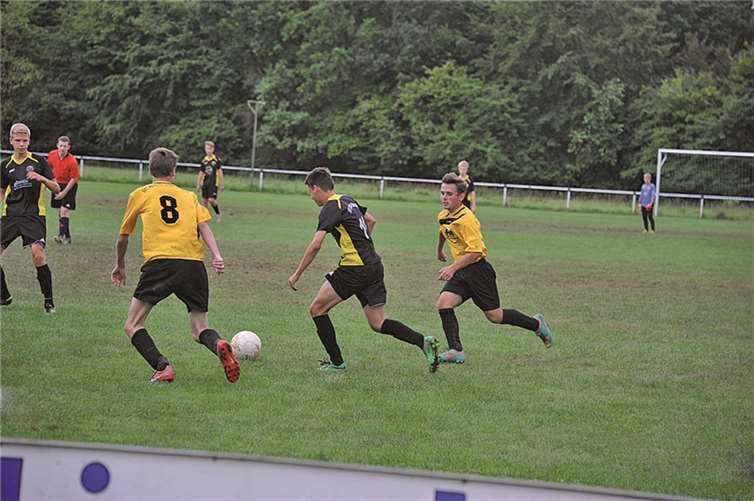 In einem Vorbereitungsspiel trat der SC Rhein-Ahr-Sinzig gegen Rhein-Hunsrück an.