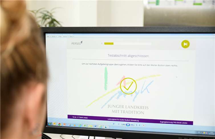 In einem vorgegebenen Zeitraum konnten die Bewerber den Test flexibel von zu Hause absolvieren.Foto: Kreisverwaltung Mayen-Koblenz
