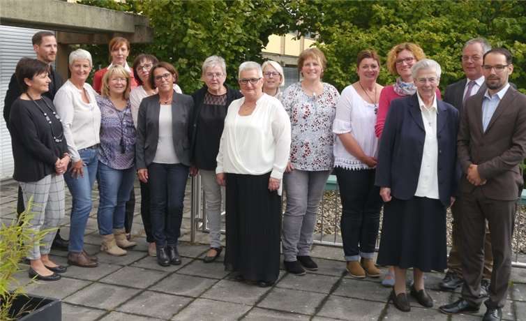 In einer Feierstunde wurden langjährige Mitarbeiterinnen geehrt.  privat