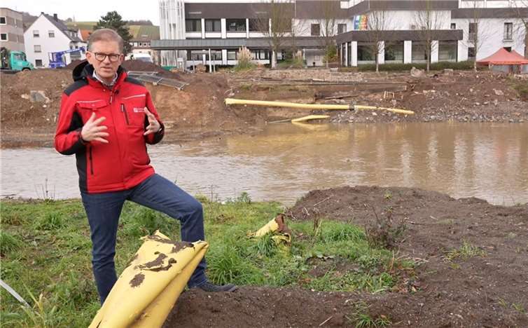 In einer Videoserie berichtete evm-Sprecher Marcelo Peerenboom vom Fortschritt der Arbeiten zur Wiederherstellung der Erdgasversorgung.  Foto: Bjarne Schmidt/evm