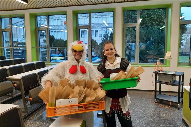 In einer engagierten Aktion wurden 170 Berliner von tatkräftigen Helfern sorgfältig verpackt und verteilt. Foto: privat