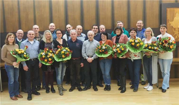 In einer kleinen Feierstunde wurden Dienstjubilare und Geburtstagskinder der Stadtverwaltung Bendorf geehrt. Foto: privat