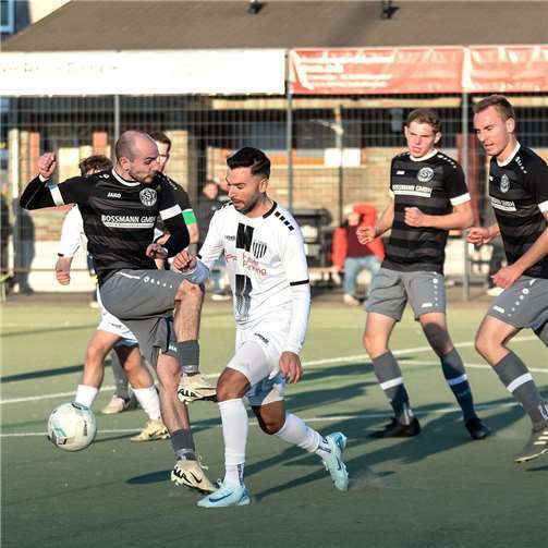 In einer spannenden Partie trennte sich die 1. Mannschaft vom SSV Heimbach-Weis 1:1.Foto: Kirsten Stutzke