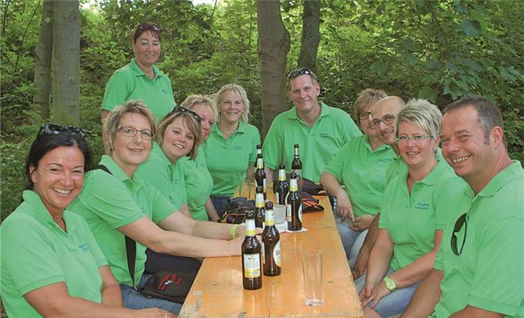 In fröhlicher Runde saß man zusammen und ließ die letzte Session Revue passieren. privat