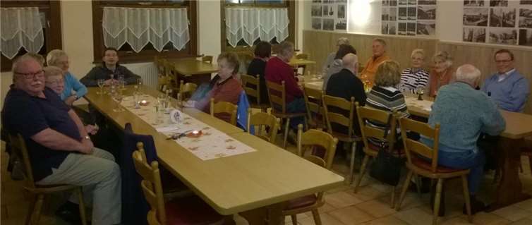 In gemütlicher Runde trafen sich die „Husaren“ zum „Döppekoche“-Essen. privat