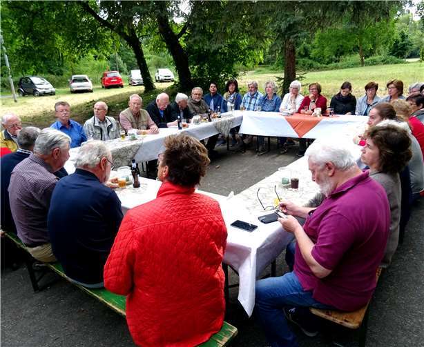 In geselligem Beisammensein verbrachte man einen schönen Abend. Foto: privat