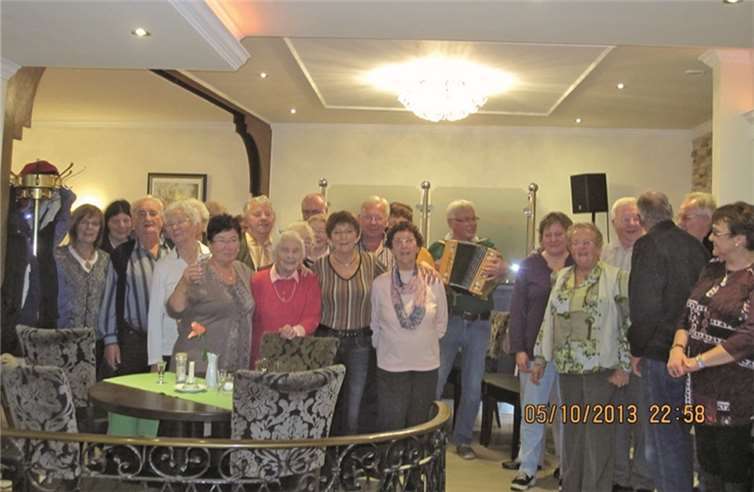 In geselliger Runde ließen die Teilnehmer den Abend ausklingen. privat