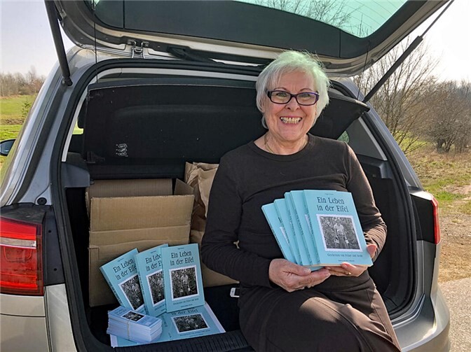 In ihrem neuen Buch „Ein Leben in der Eifel“ präsentiert Inge Arenz humorvolle Anekdoten über eine Zeit, in der alles etwas anders war.