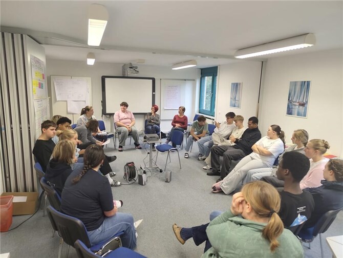 In praxisnahen Workshops zu Kommunikation, Prävention sexualisierter Gewalt, Rechten & Pflichten und Spielepädagogik konnten die Teilnehmenden ihr Wissen erweitern.  Foto: privat